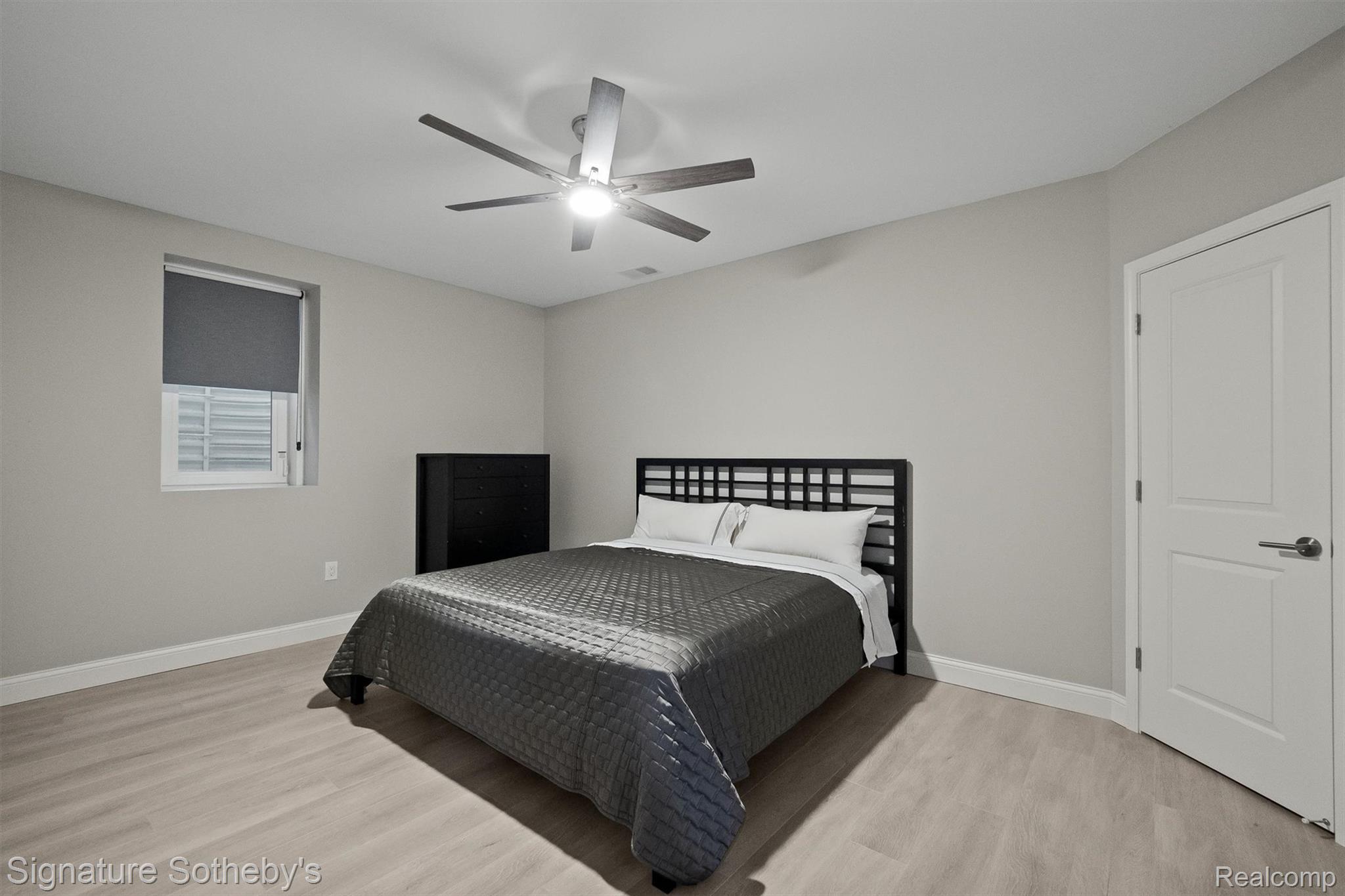 654 SHEPARDBUSH Street