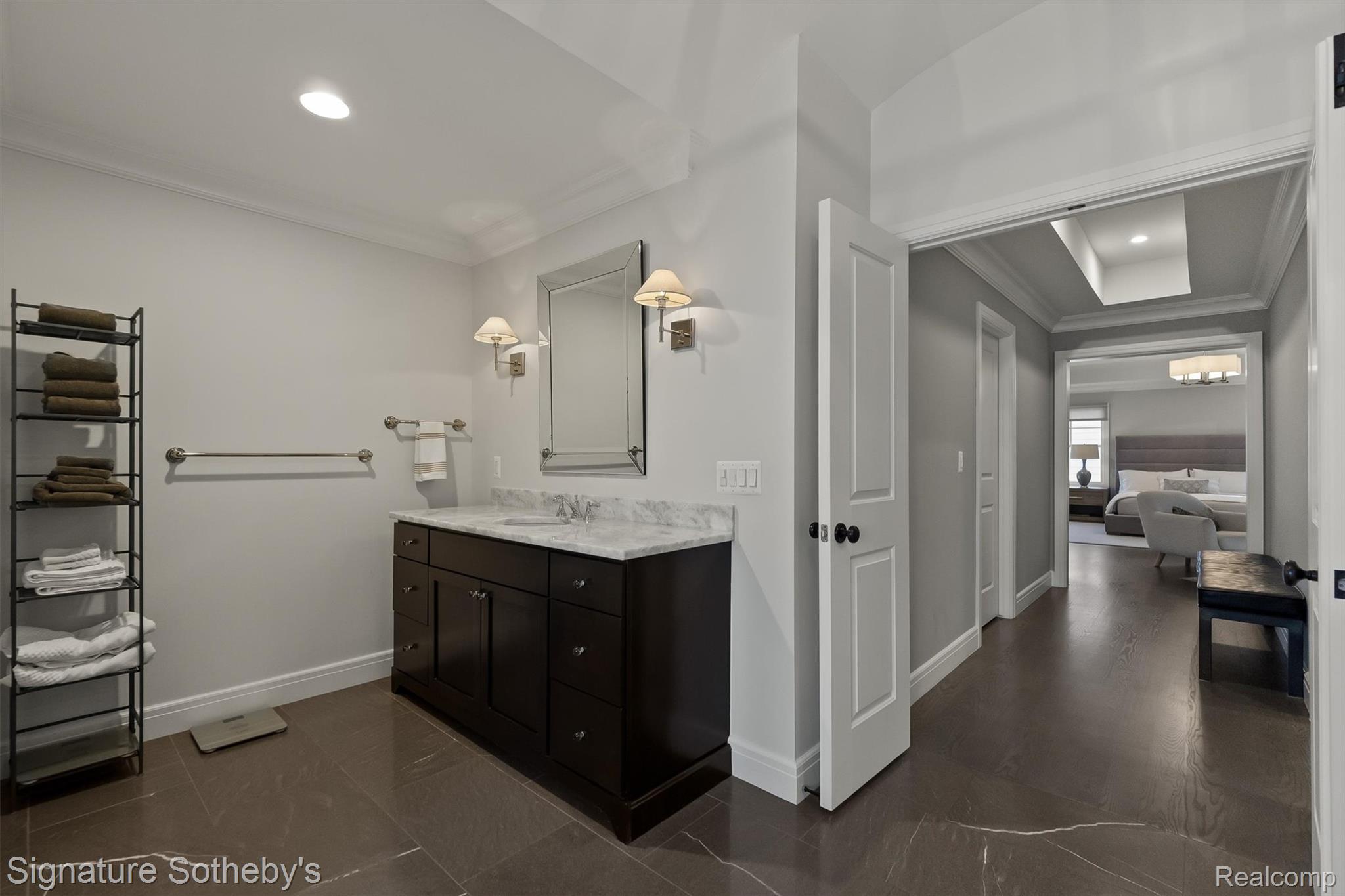 654 SHEPARDBUSH Street