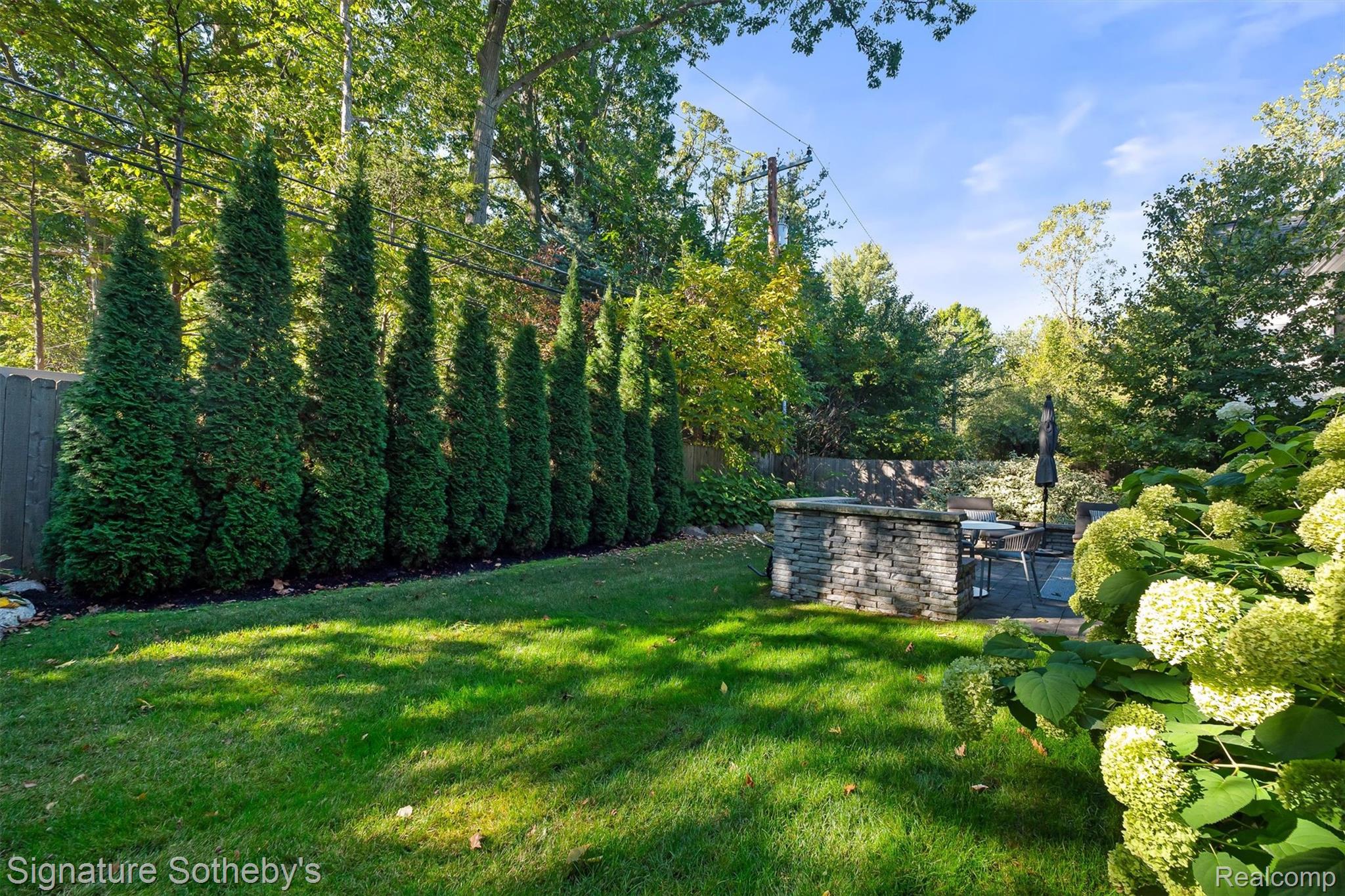 654 SHEPARDBUSH Street