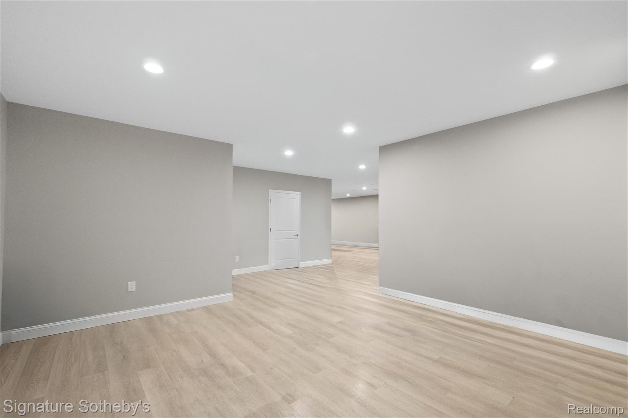 654 SHEPARDBUSH Street