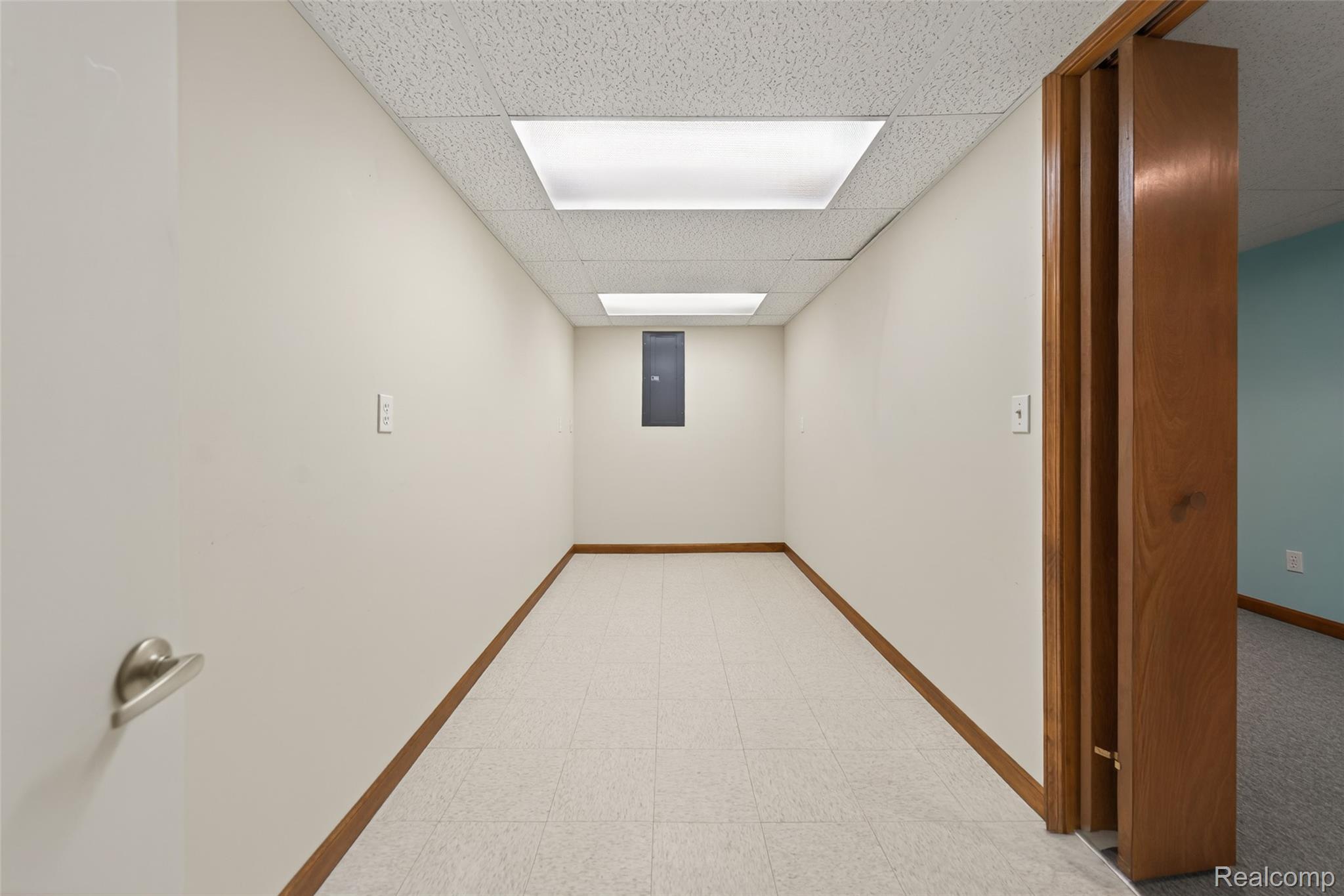 47140 Hunters Chase Drive