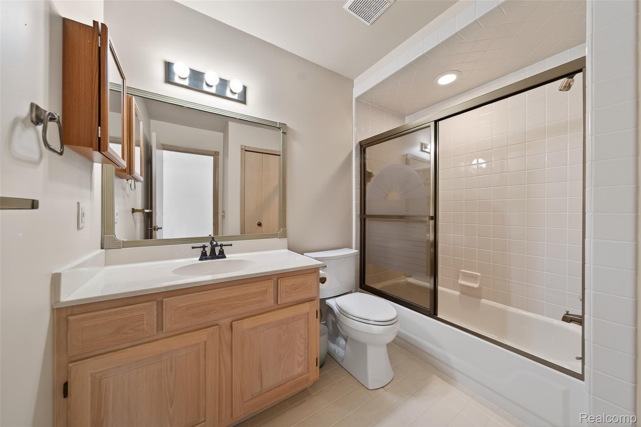 47140 Hunters Chase Drive