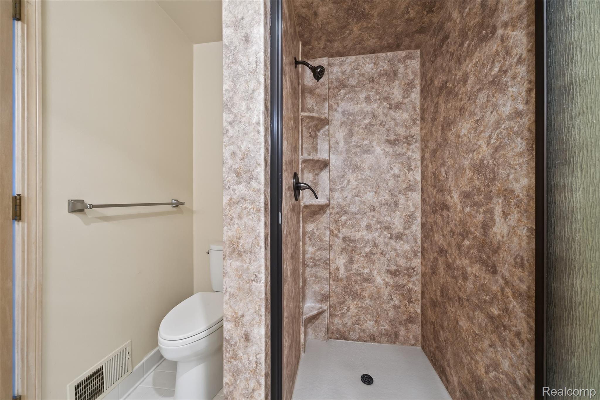 47140 Hunters Chase Drive