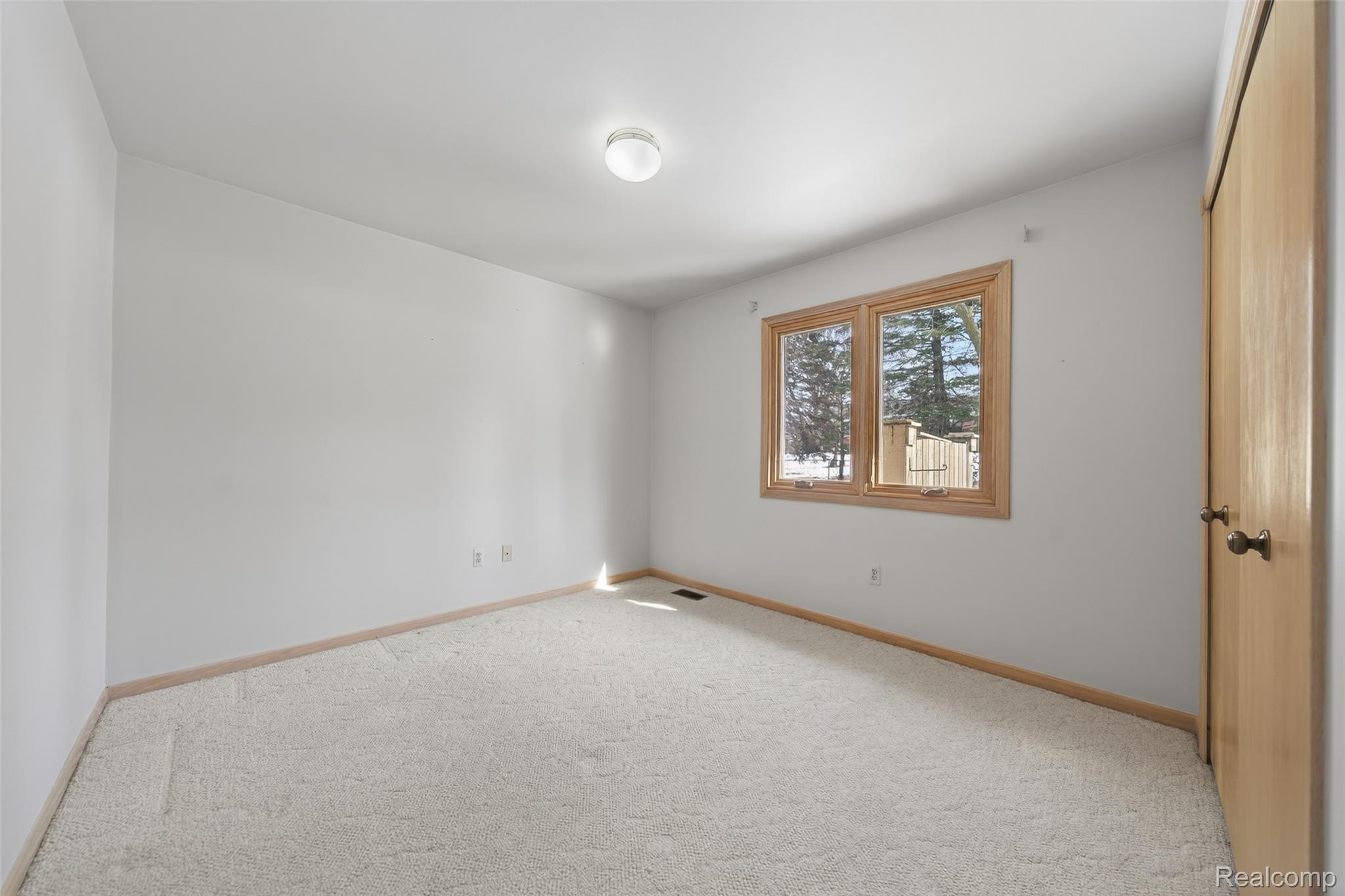 47140 Hunters Chase Drive