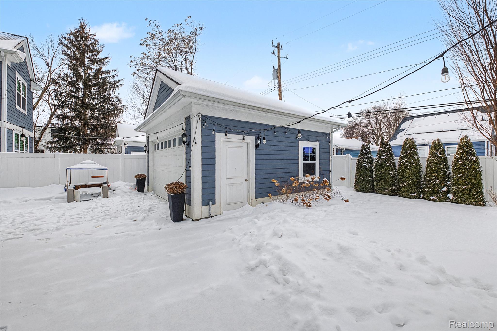 910 McLean Avenue