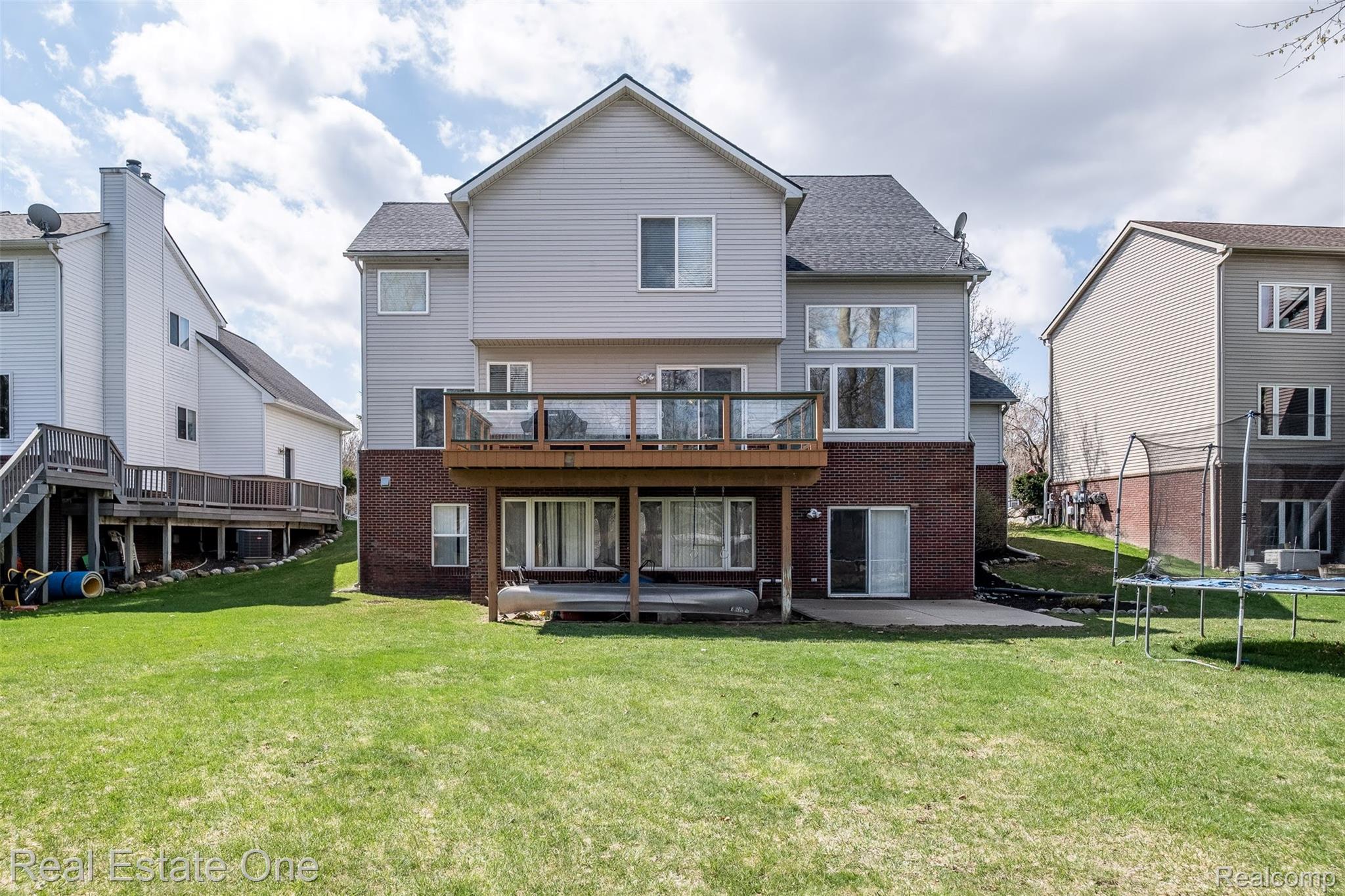 5716 Lancaster Lane