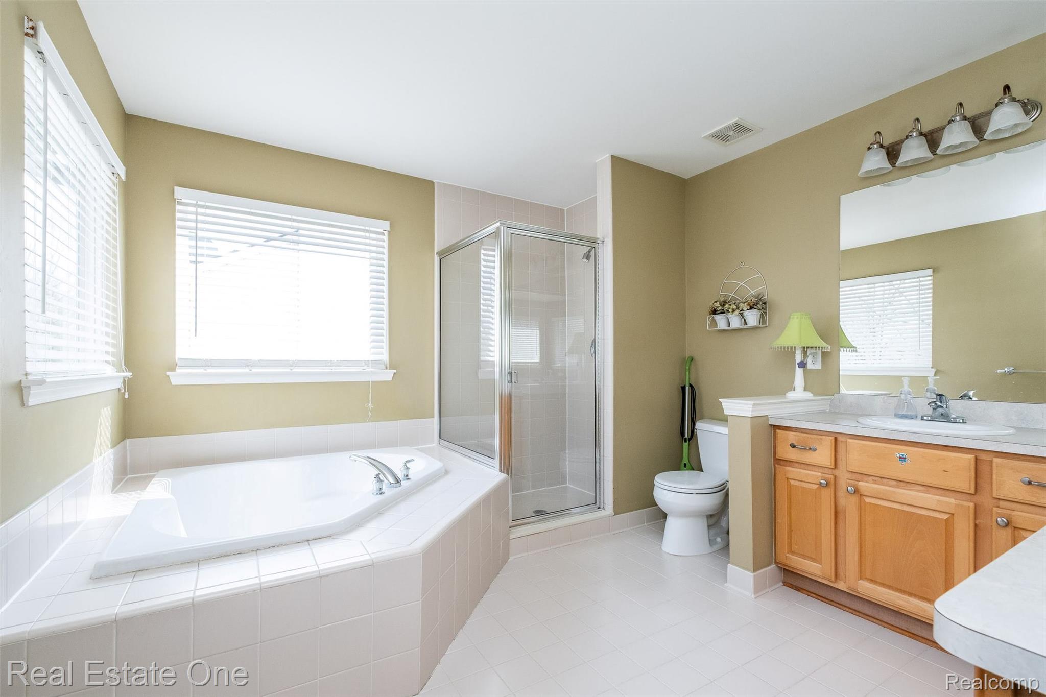 5716 Lancaster Lane