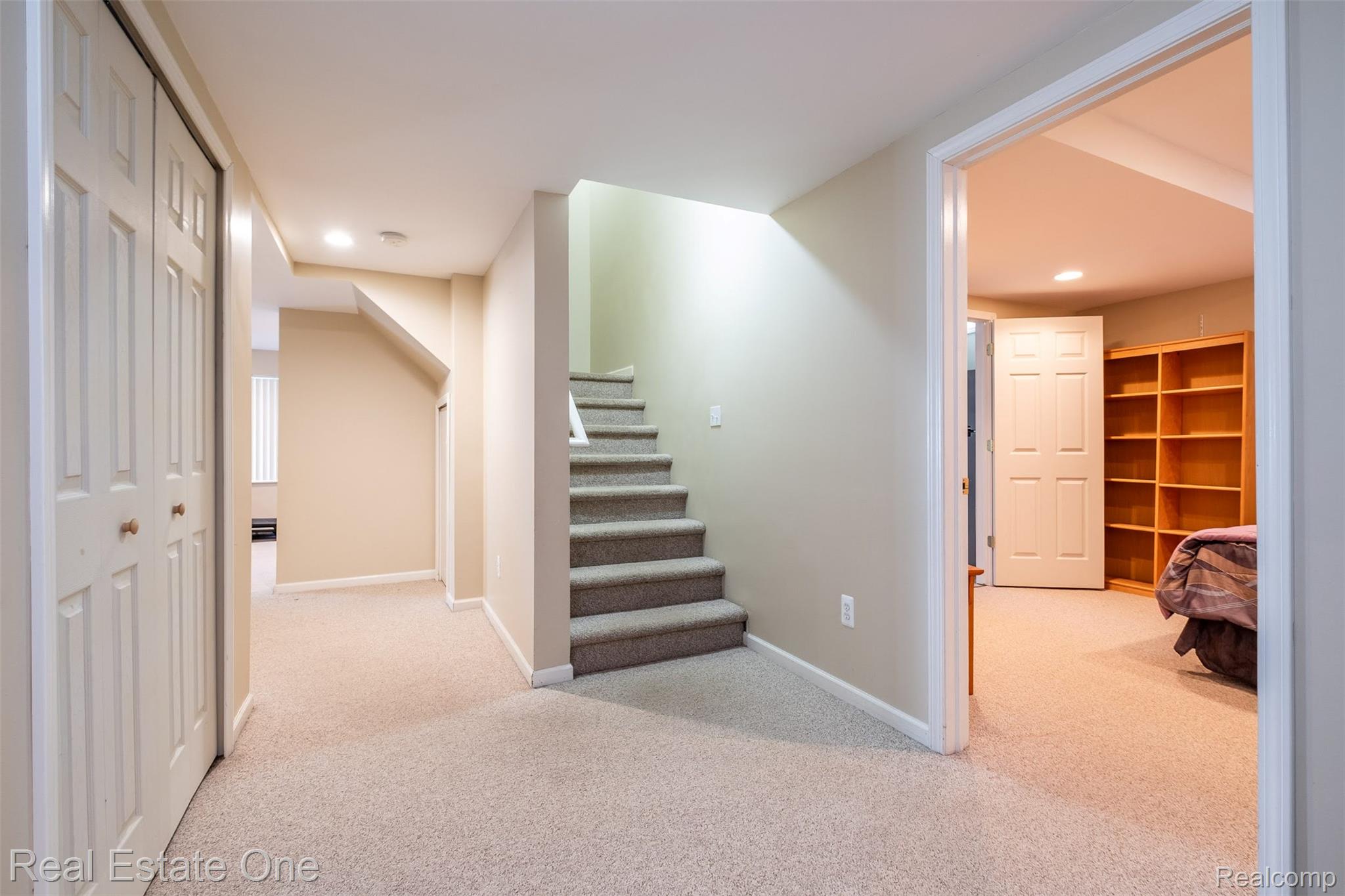 5716 Lancaster Lane