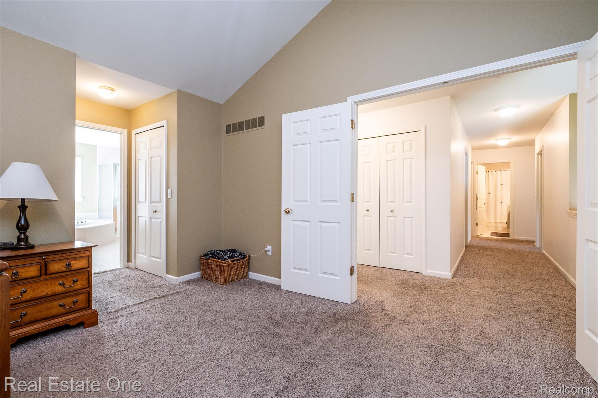 5716 Lancaster Lane