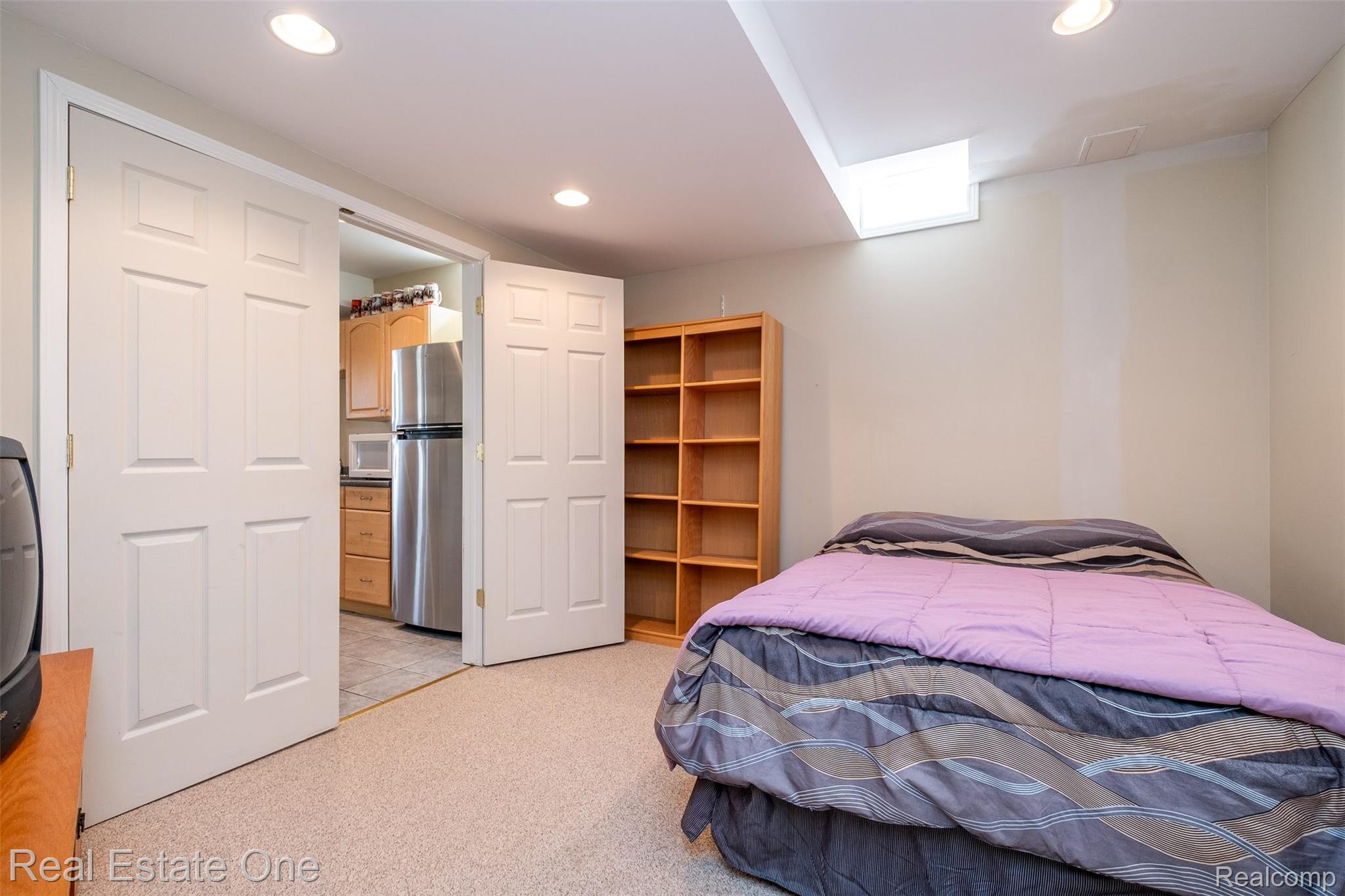 5716 Lancaster Lane