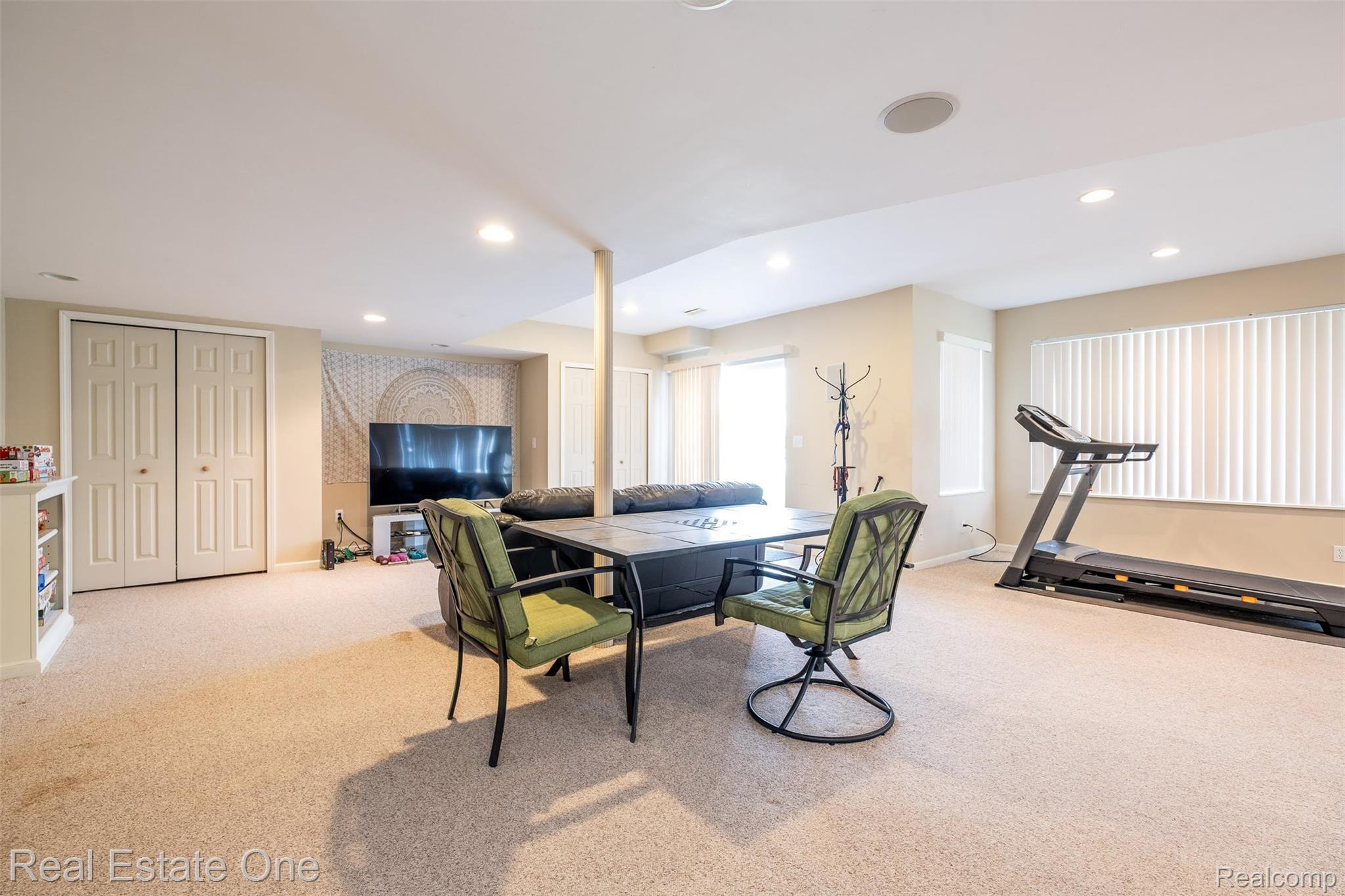 5716 Lancaster Lane