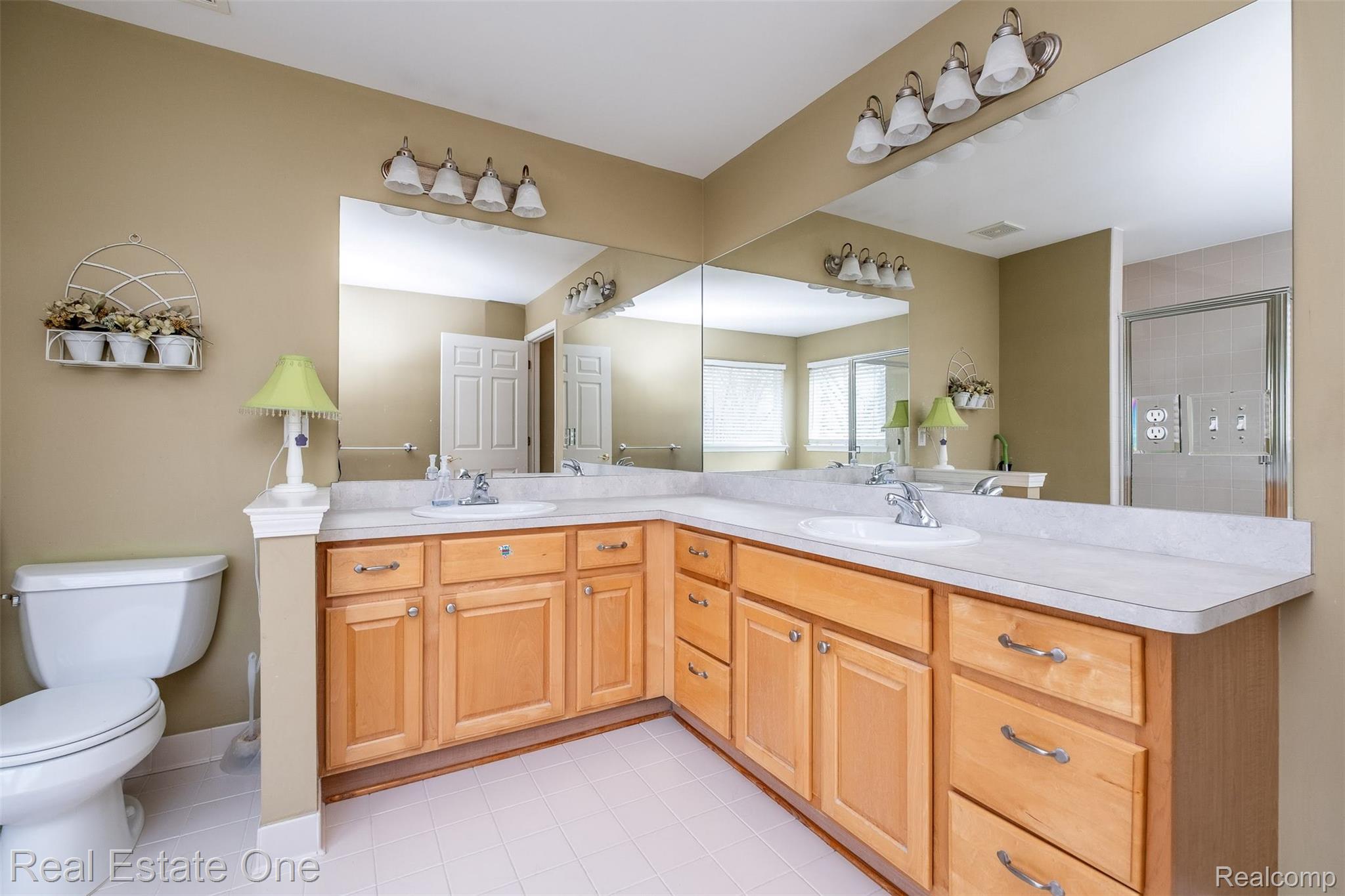 5716 Lancaster Lane