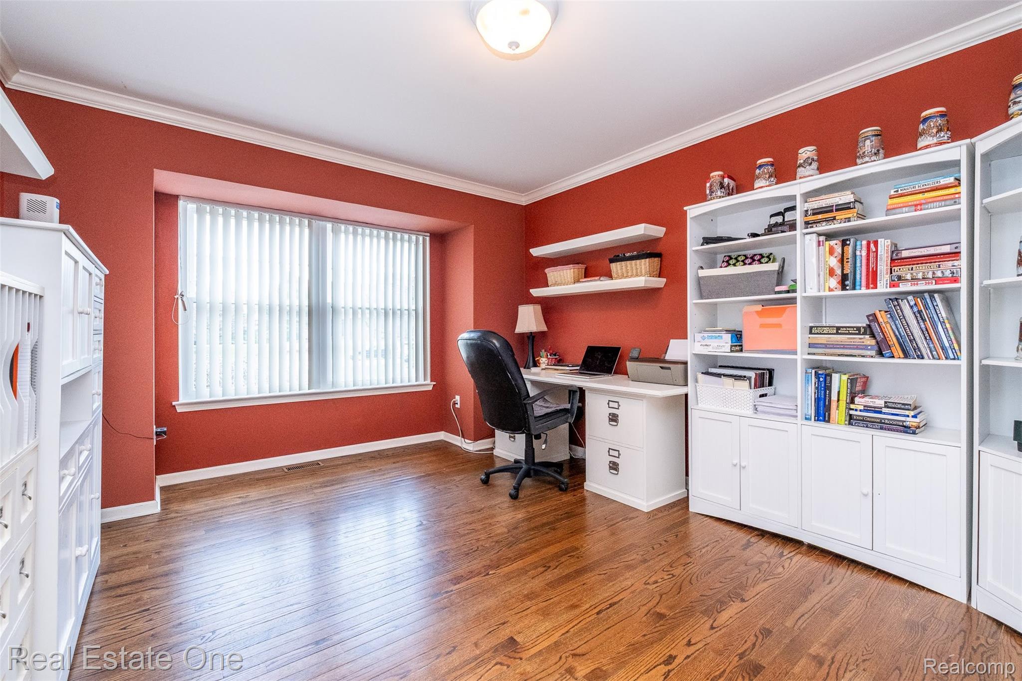 5716 Lancaster Lane