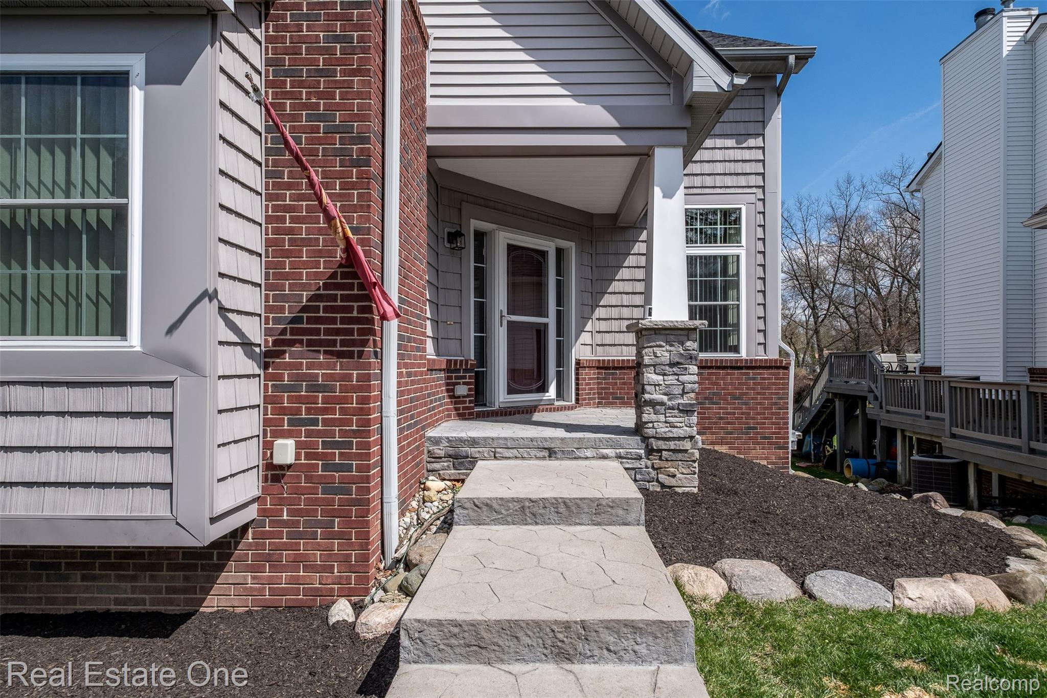 5716 Lancaster Lane