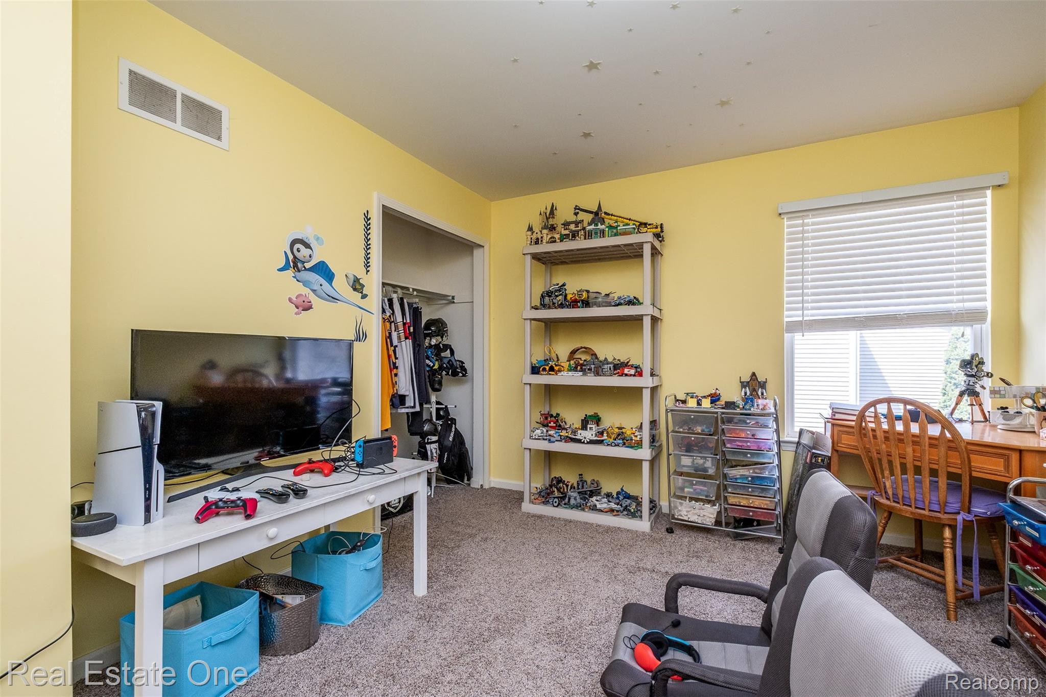5716 Lancaster Lane