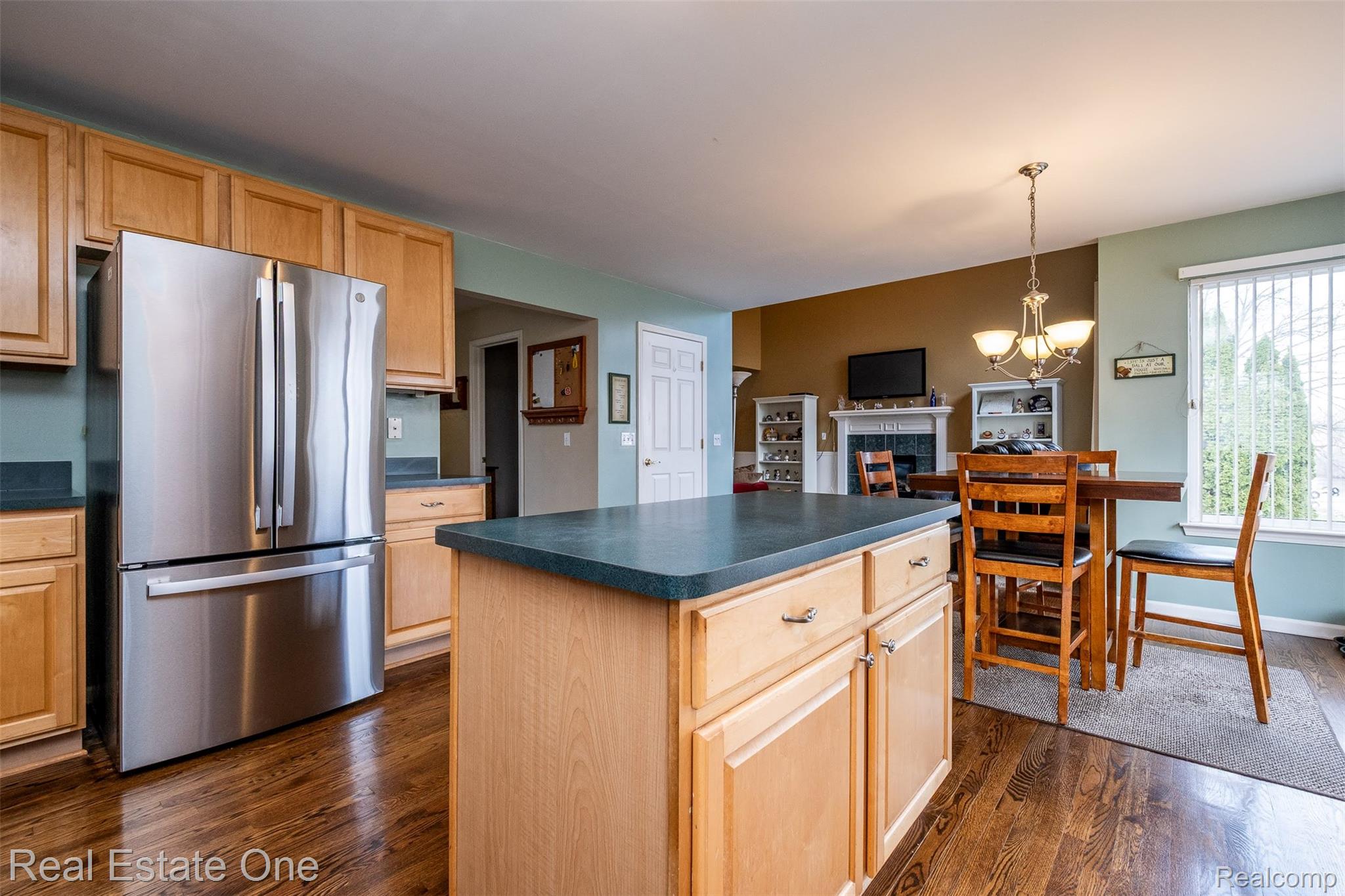 5716 Lancaster Lane