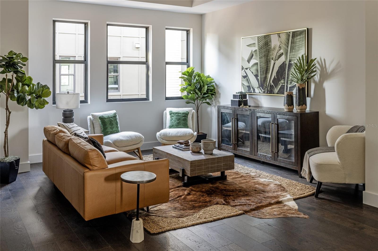 409 E OAK AVENUE Unit: 7
