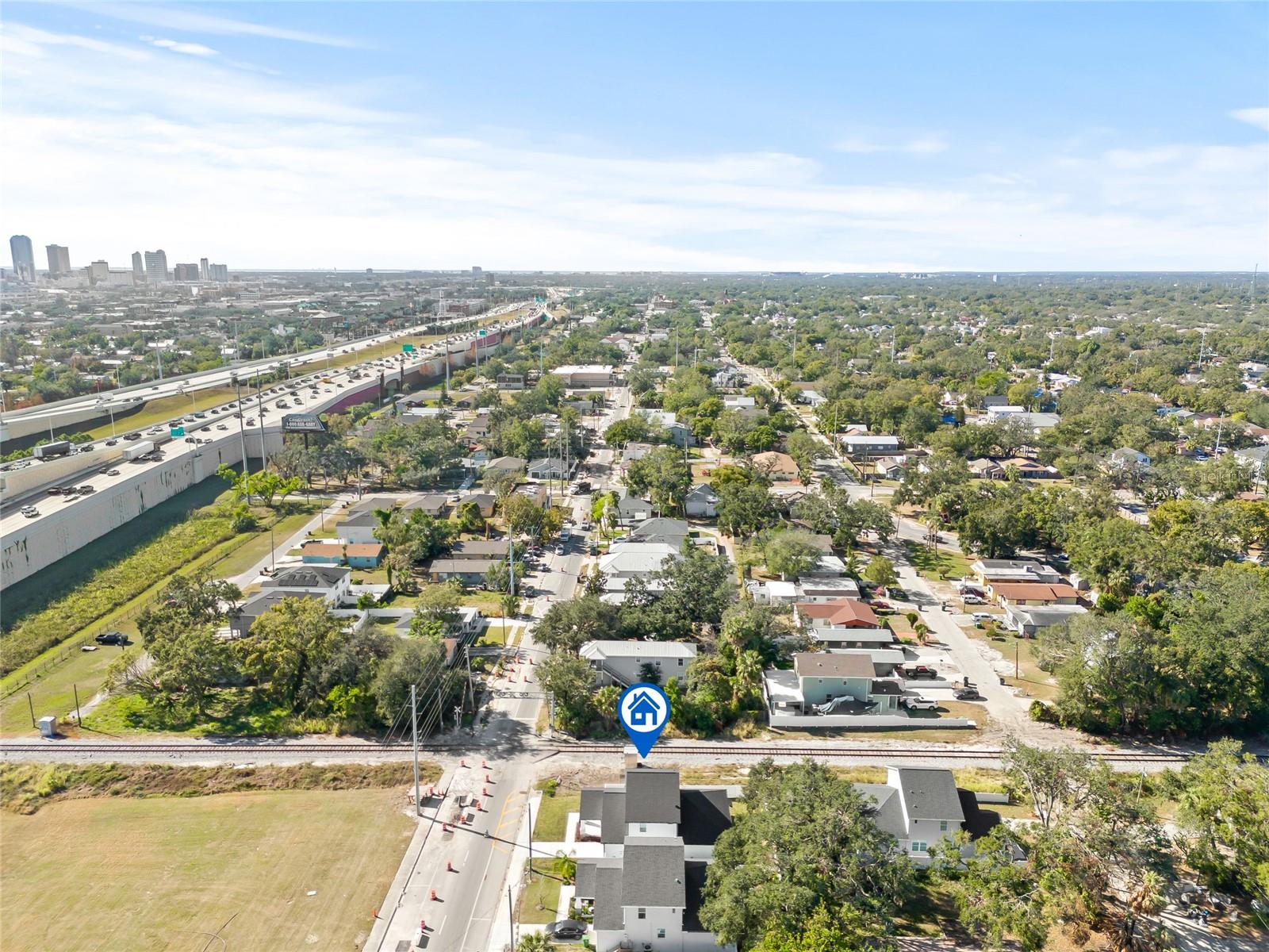 3006 E COLUMBUS DR