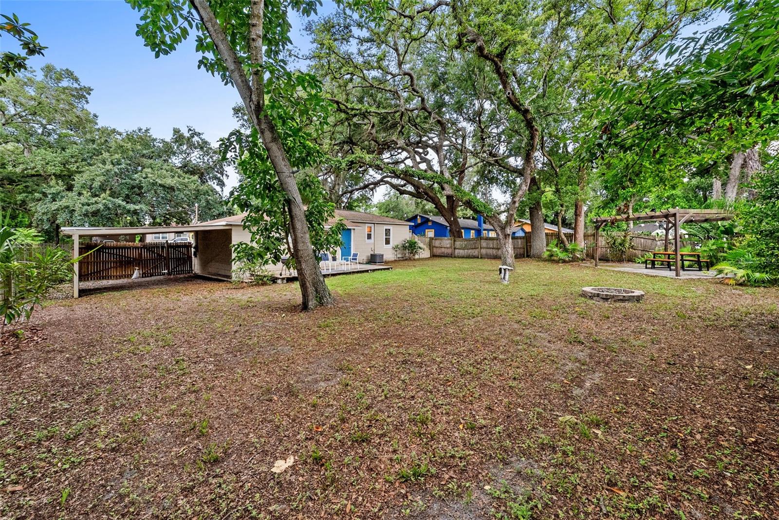 2016 E POWHATAN AVE