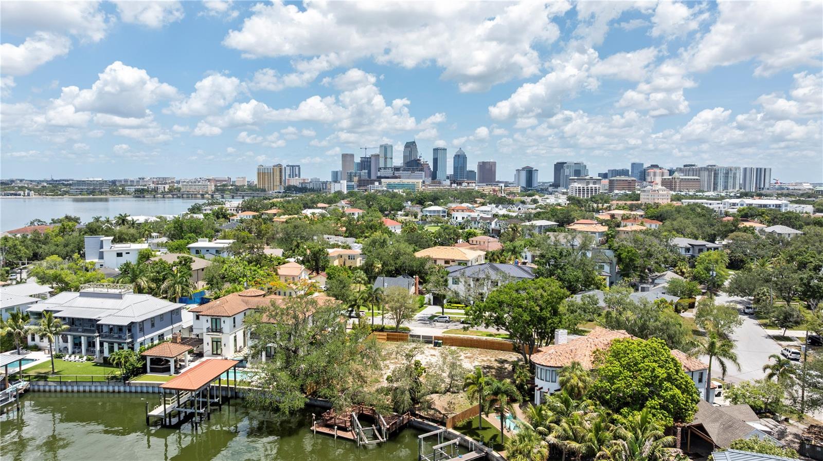86 BAHAMA CIR