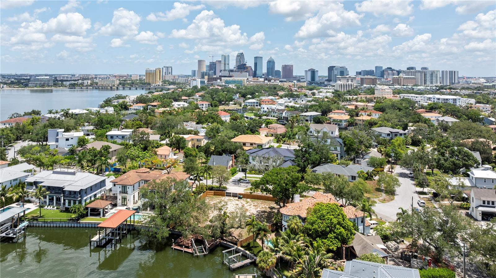86 BAHAMA CIR