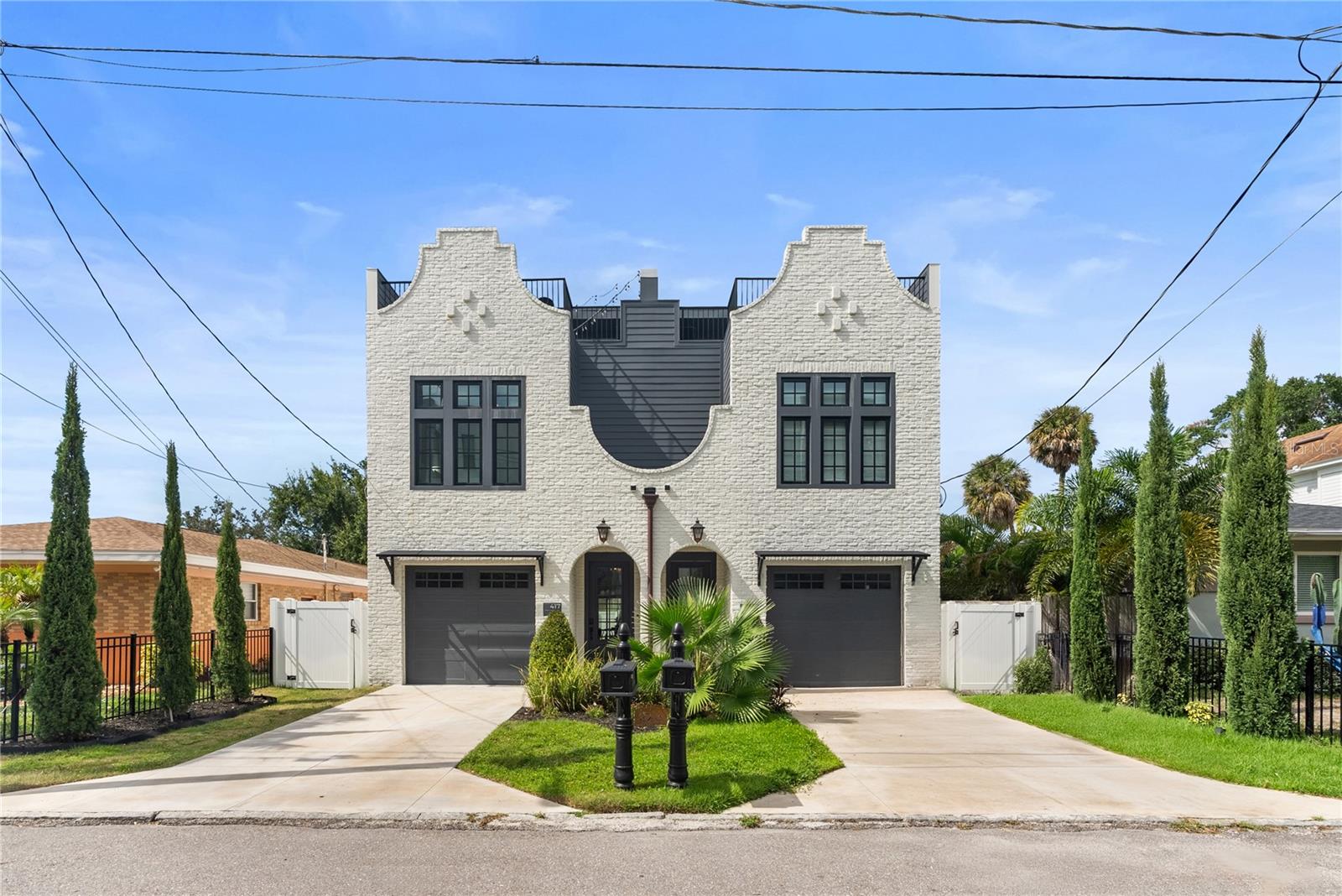 417 W ROSS AVE #2