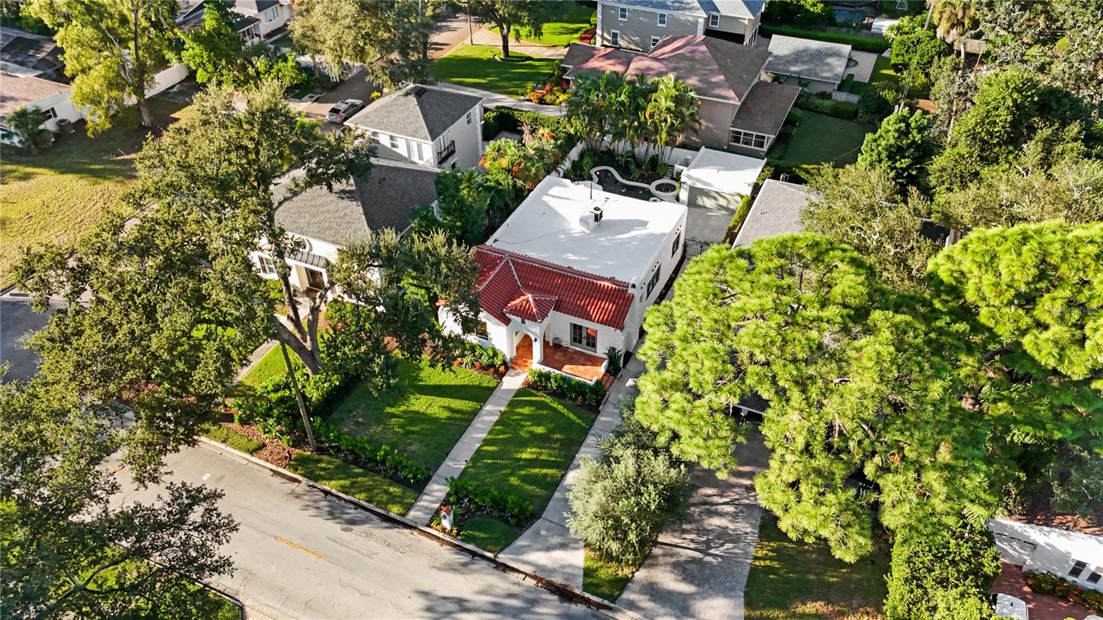 4521 W AZEELE ST