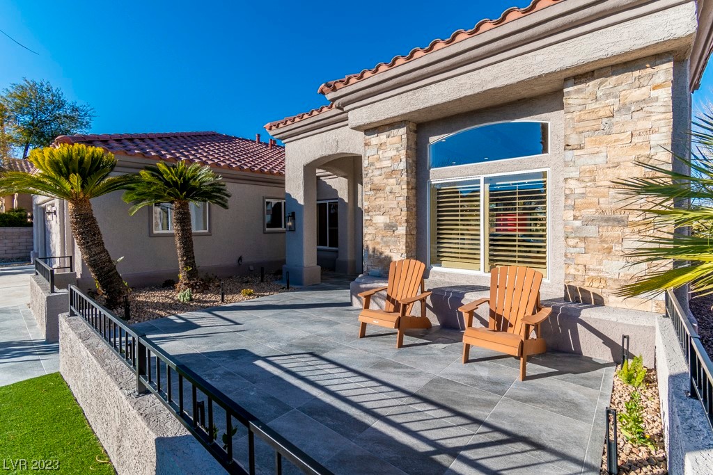 10200 Button Willow Drive