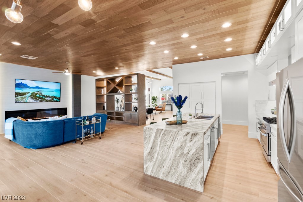 10200 Button Willow Drive