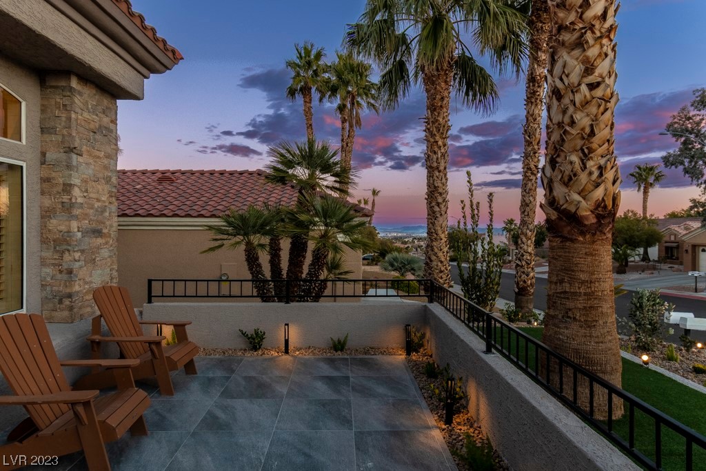 10200 Button Willow Drive