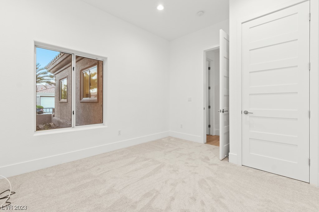 10200 Button Willow Drive