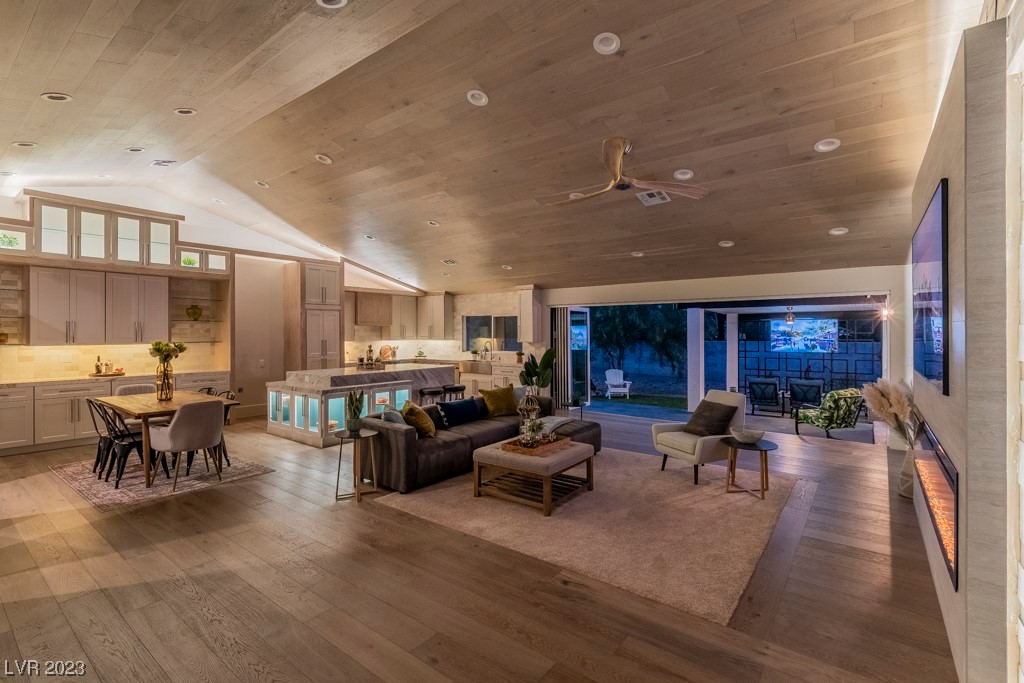 4730 West Robindale Road