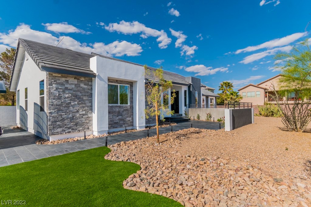 4730 West Robindale Road