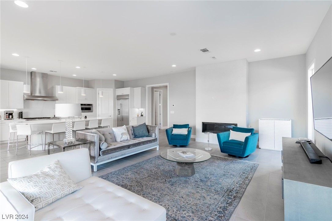 3060 Full Lotus Drive