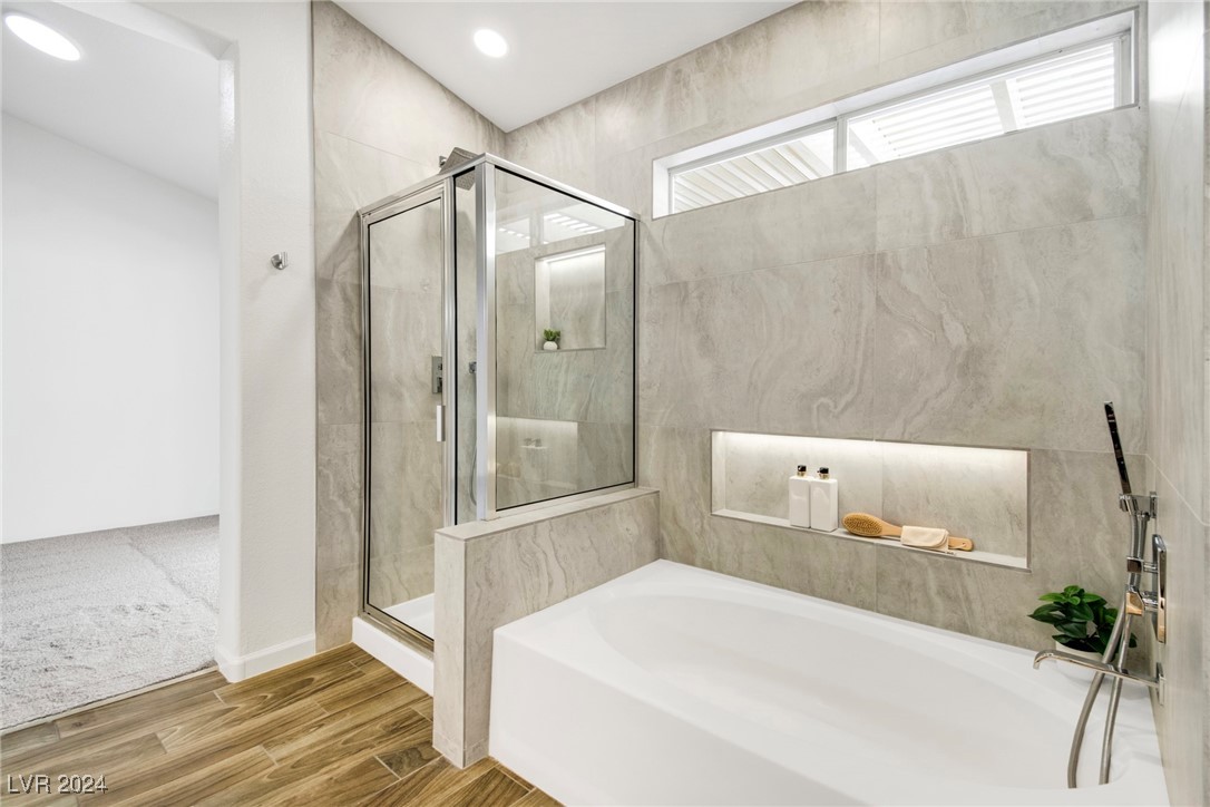 7704 Silver Mallard Avenue