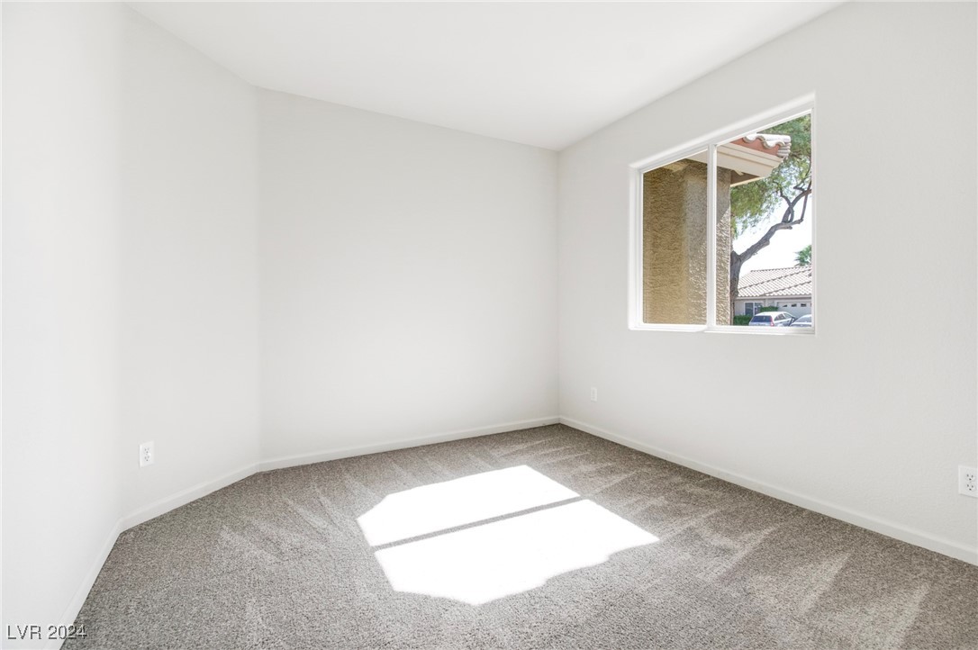 7704 Silver Mallard Avenue