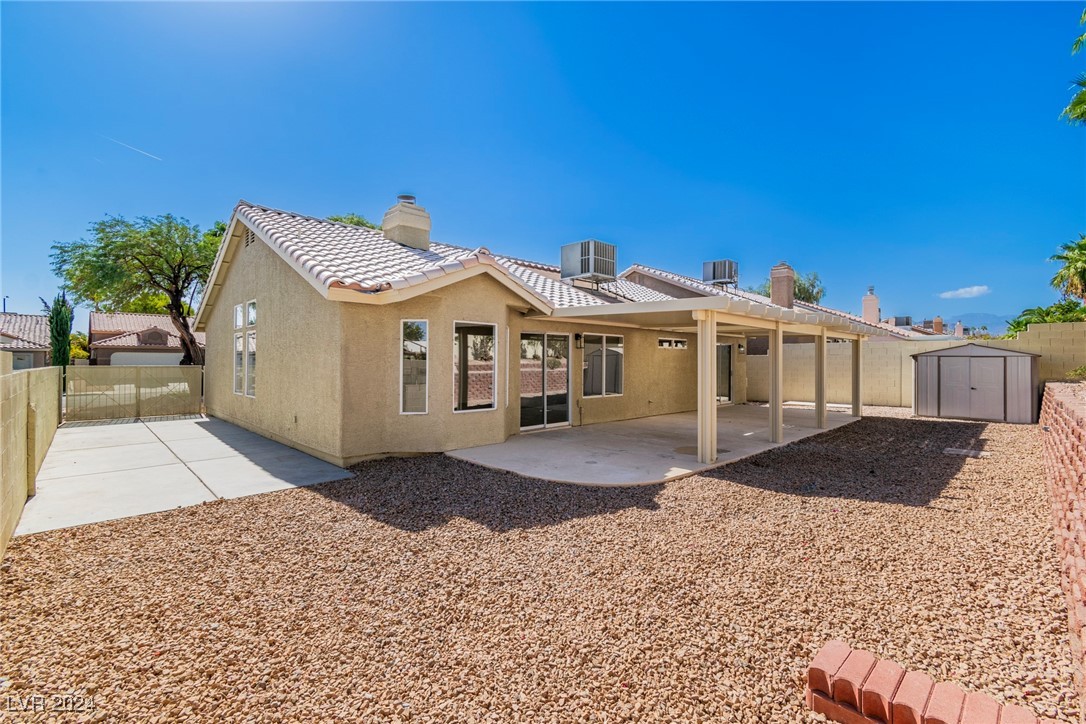 7704 Silver Mallard Avenue