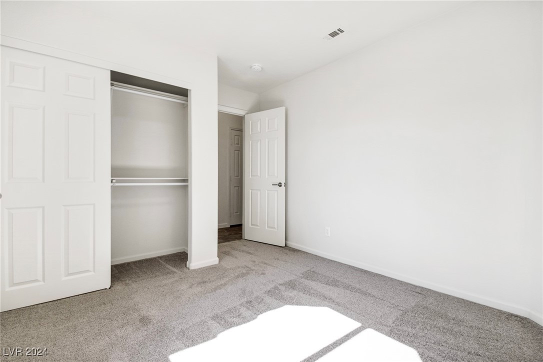 7704 Silver Mallard Avenue