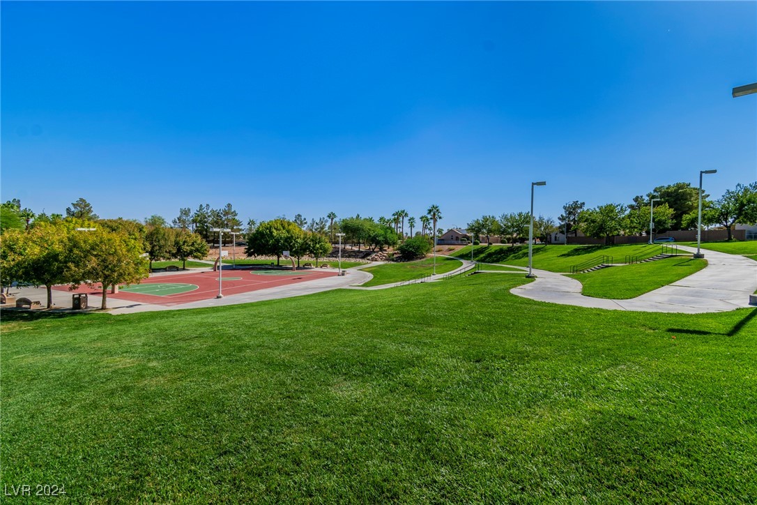 7704 Silver Mallard Avenue