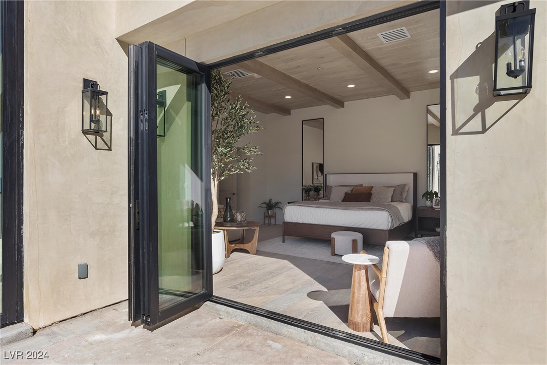 2401 Driftwood Drive