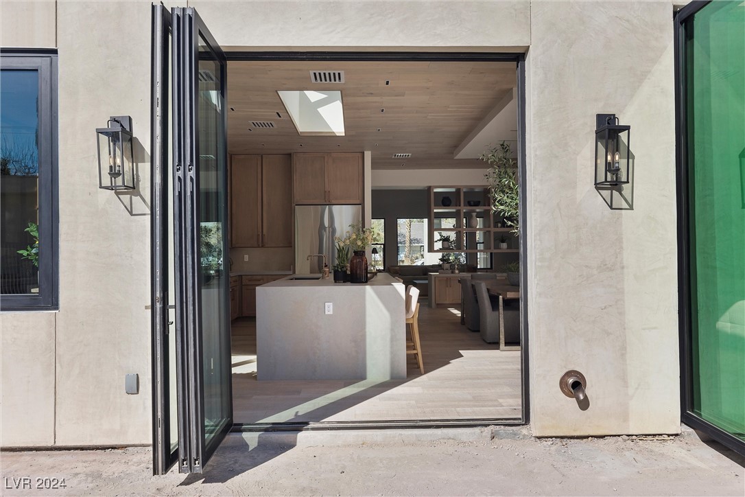 2401 Driftwood Drive
