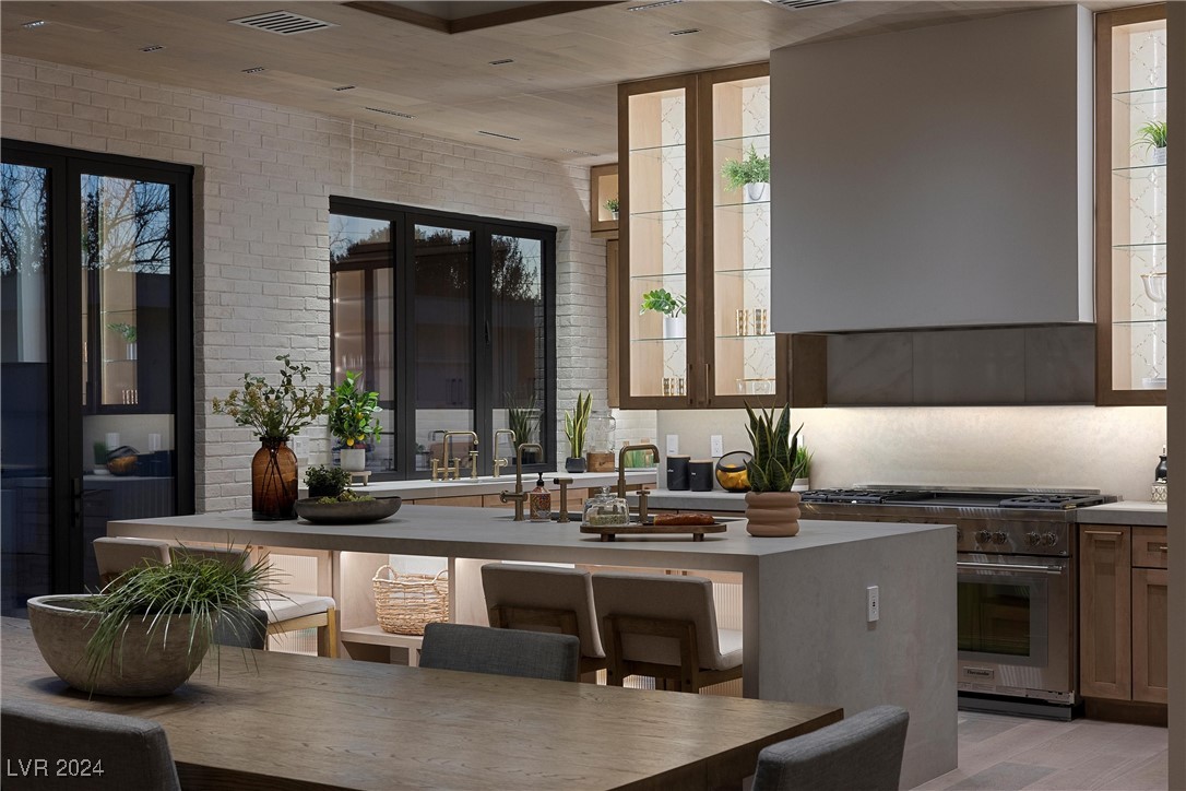 2401 Driftwood Drive