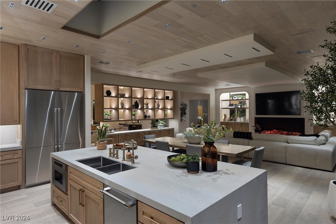 2401 Driftwood Drive