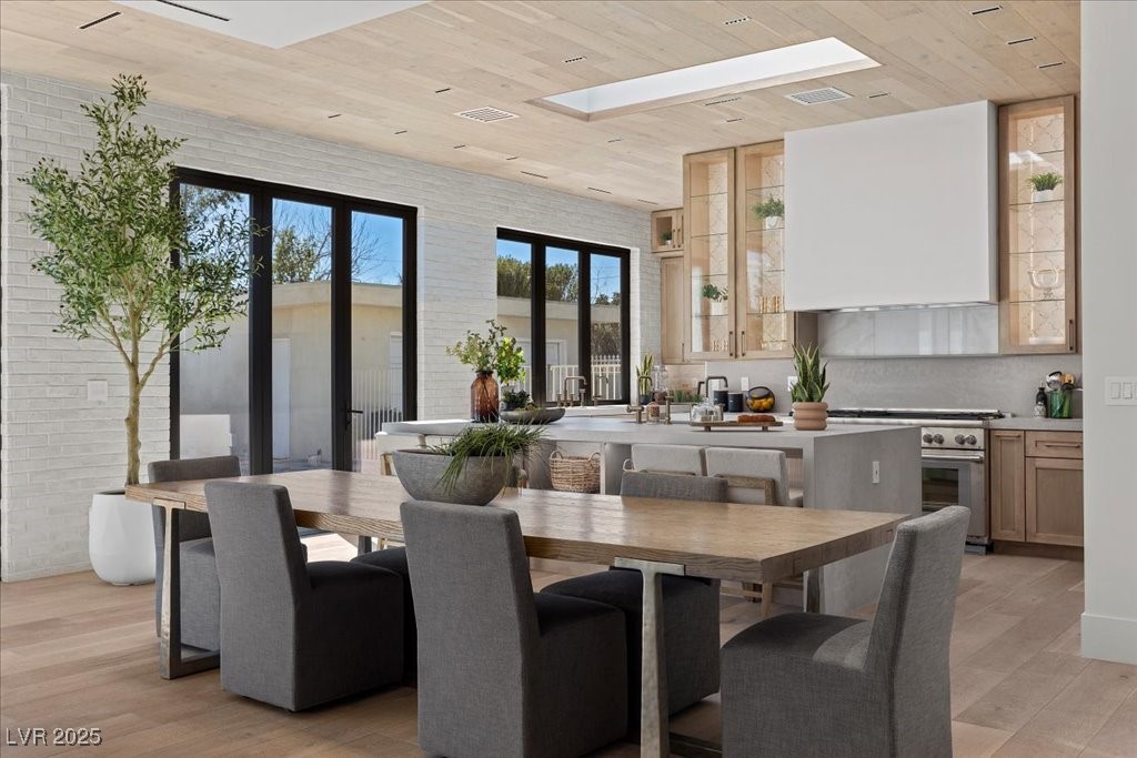 2401 Driftwood Drive