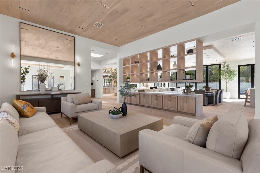 2401 Driftwood Drive