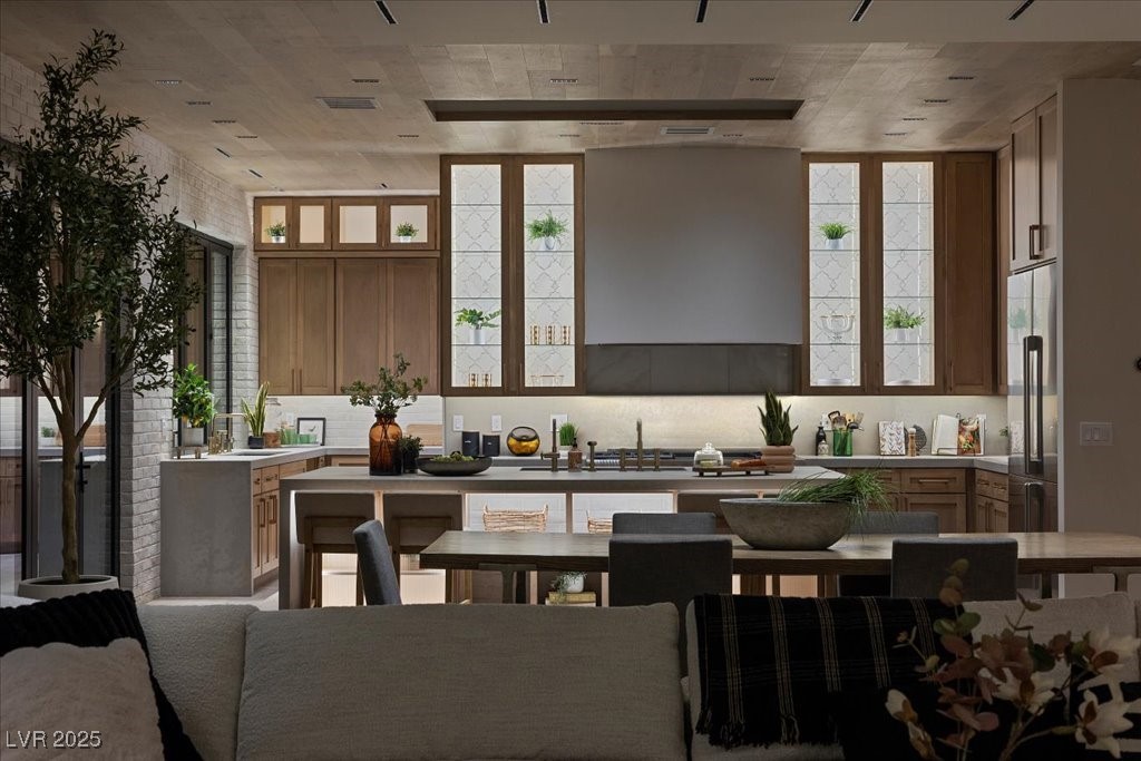 2401 Driftwood Drive