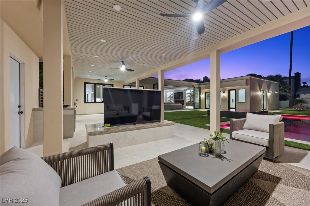 2401 Driftwood Drive