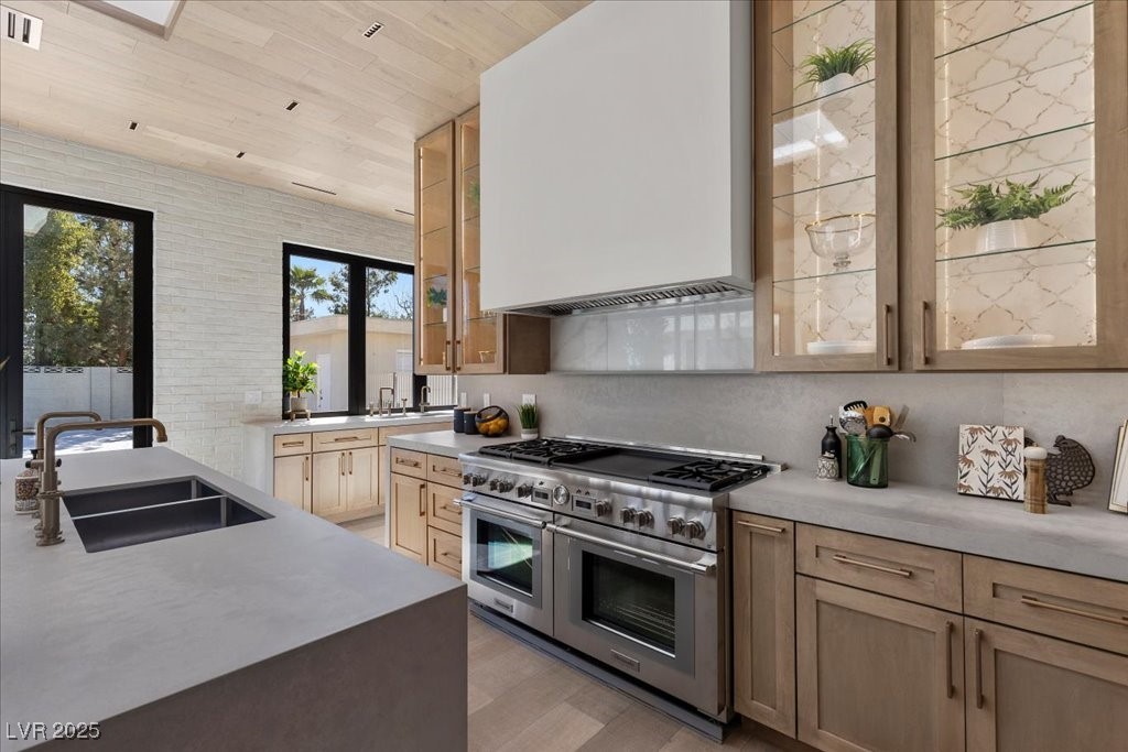 2401 Driftwood Drive