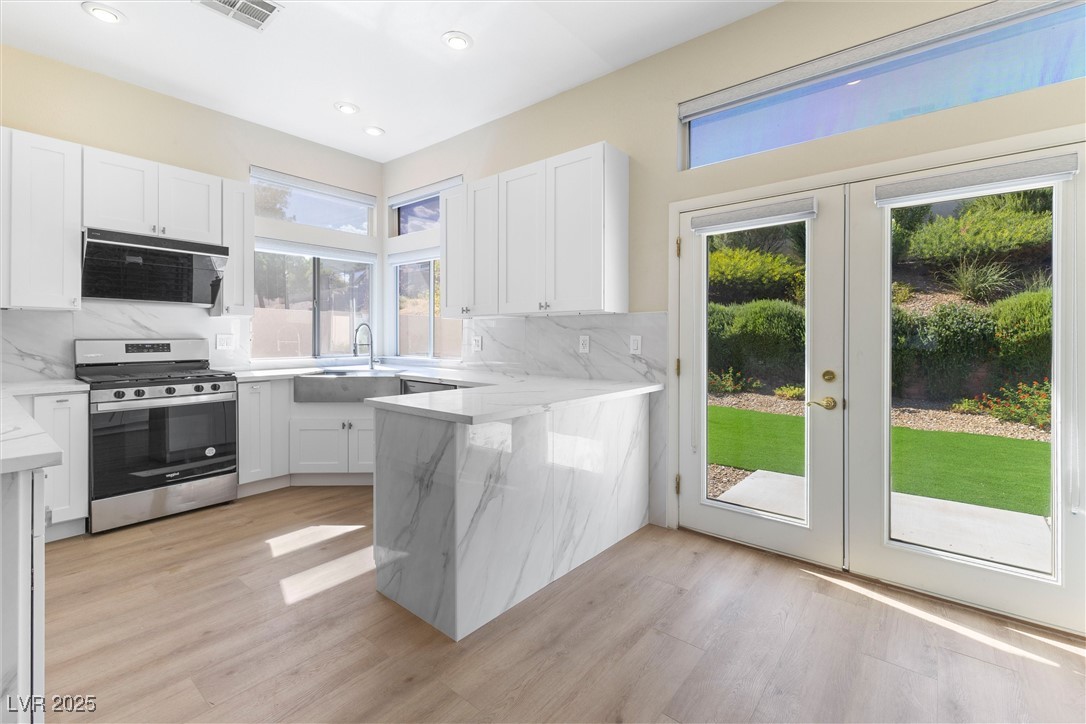 1725 Pacific Breeze Drive