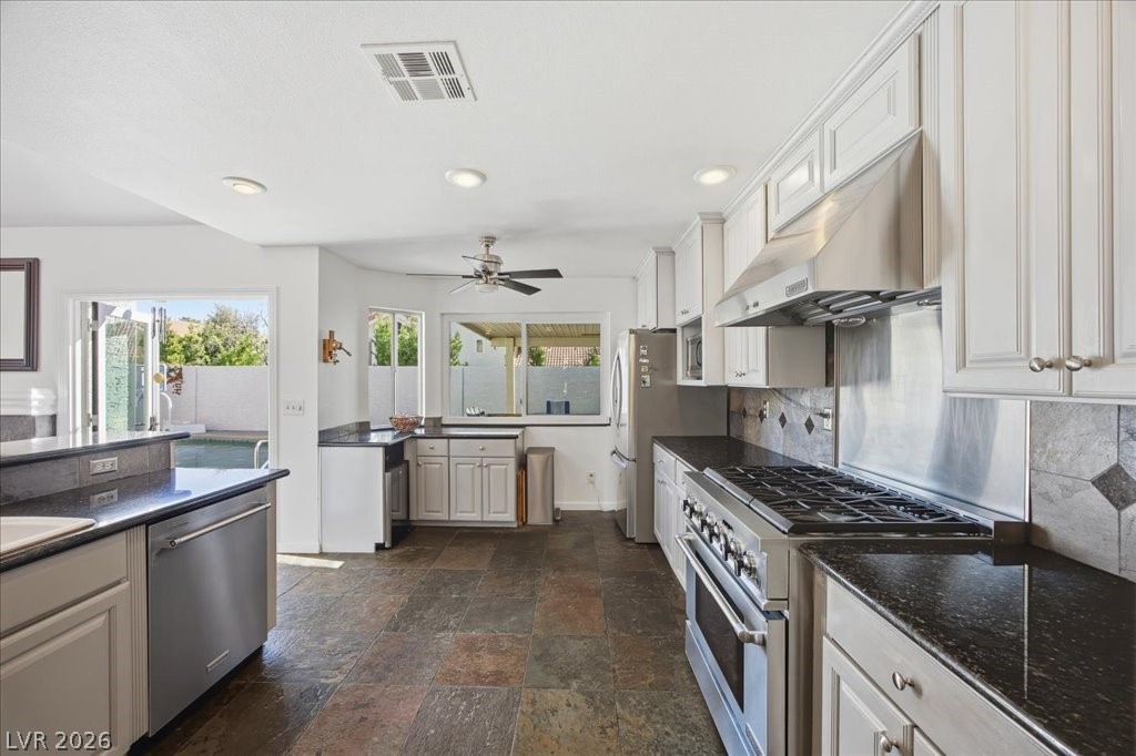 2924 Bridge Creek Street